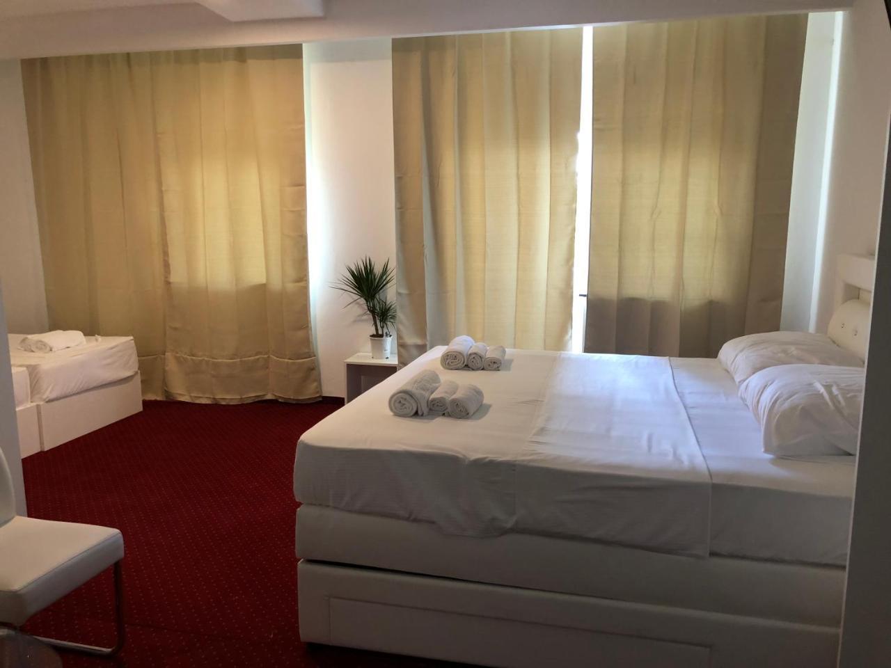 Hotel Park ツリクヴェニツァ エクステリア 写真