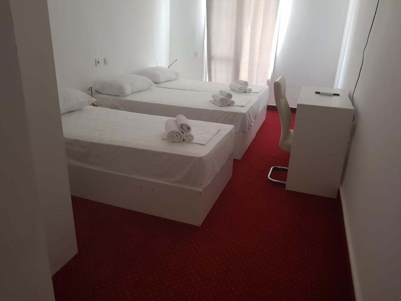 Hotel Park ツリクヴェニツァ エクステリア 写真